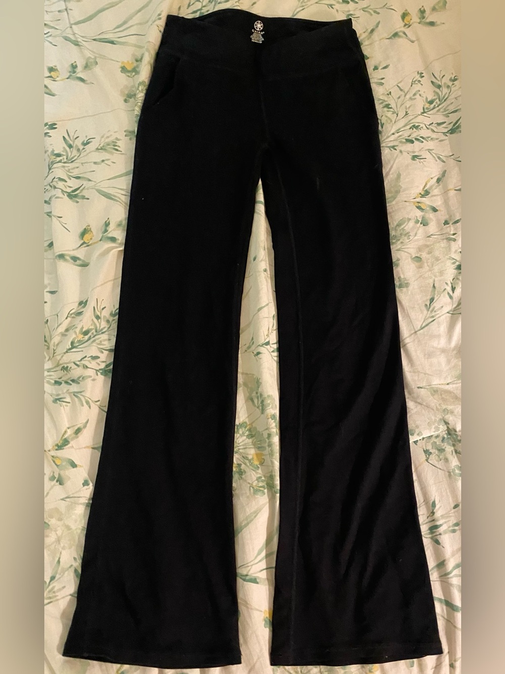 GAIAM Size XS Black Yoga Pants